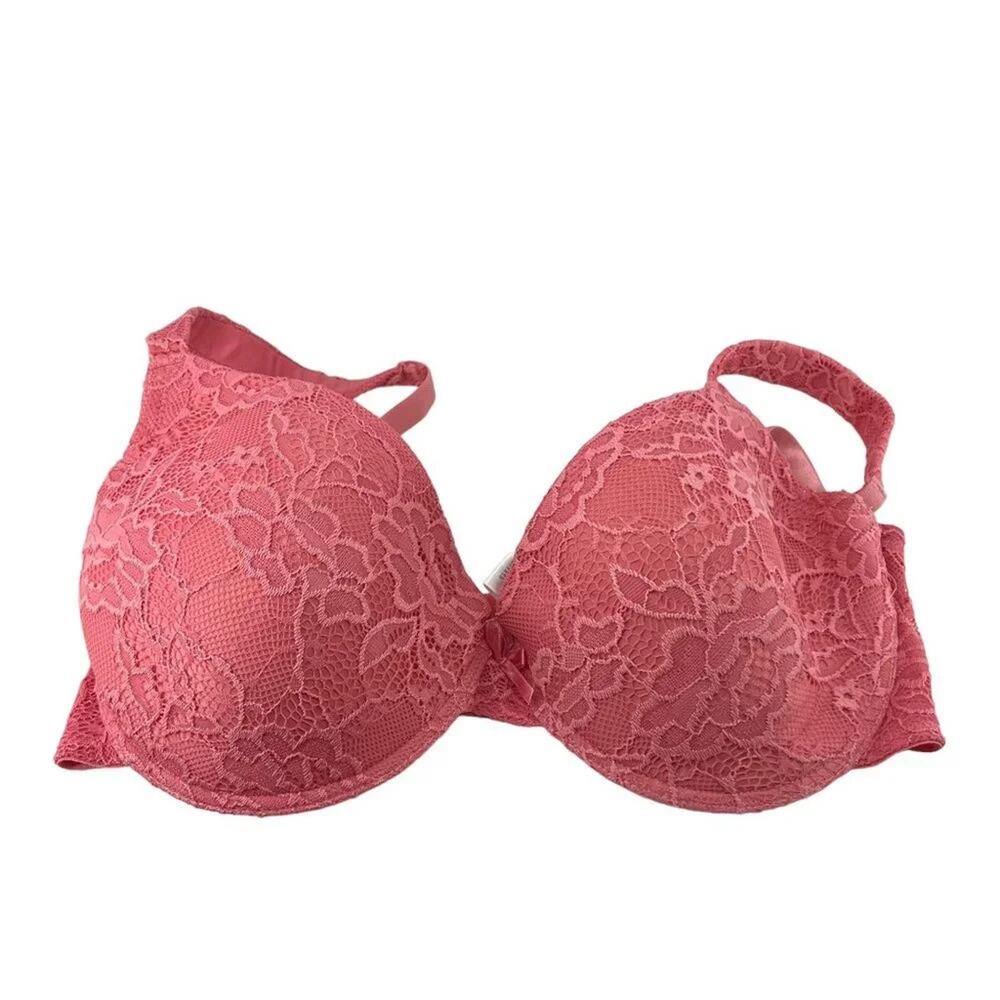 Delta Burke Size 38DD Lace Molded Cup Bra Style 8411-16 Pink